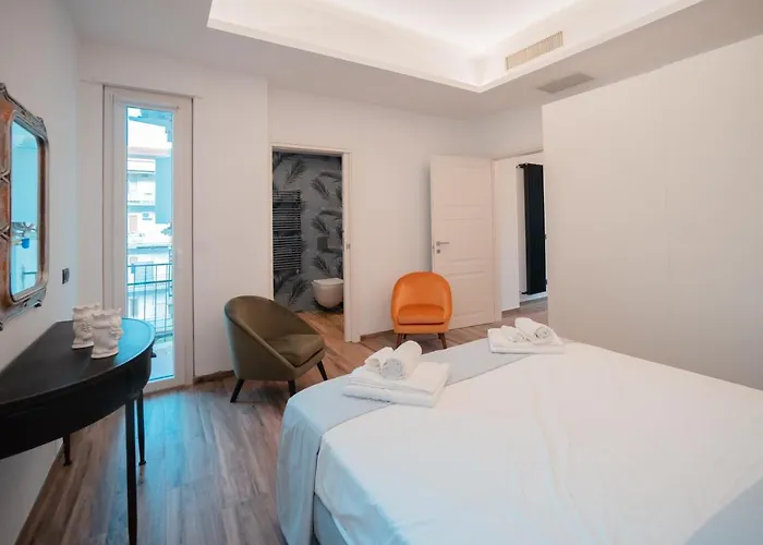 Al Cavaliere Design Downtown Lägenhet