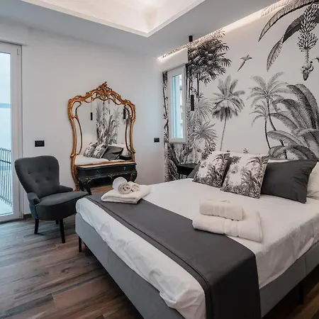 Al Cavaliere Design Downtown Apartament